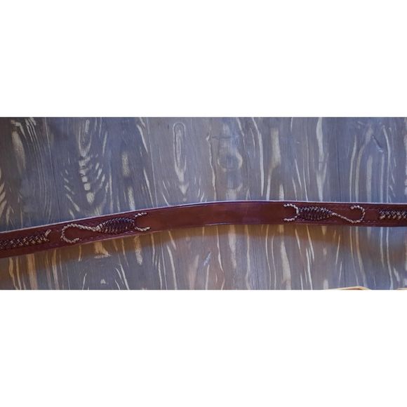 Mens Leather Tooled Scorpion Belt Well Worn Scuffed Size 42 - Picture 2 of 6